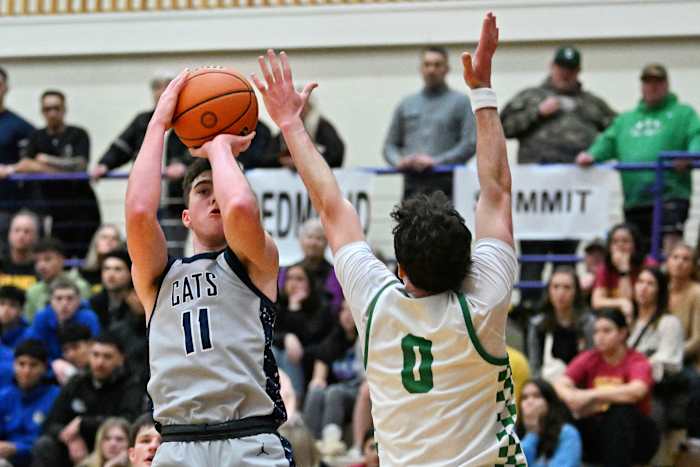 a Summit Wilsonville 5A Oregon boys basketball final 2024 Leon Neuschwander 27